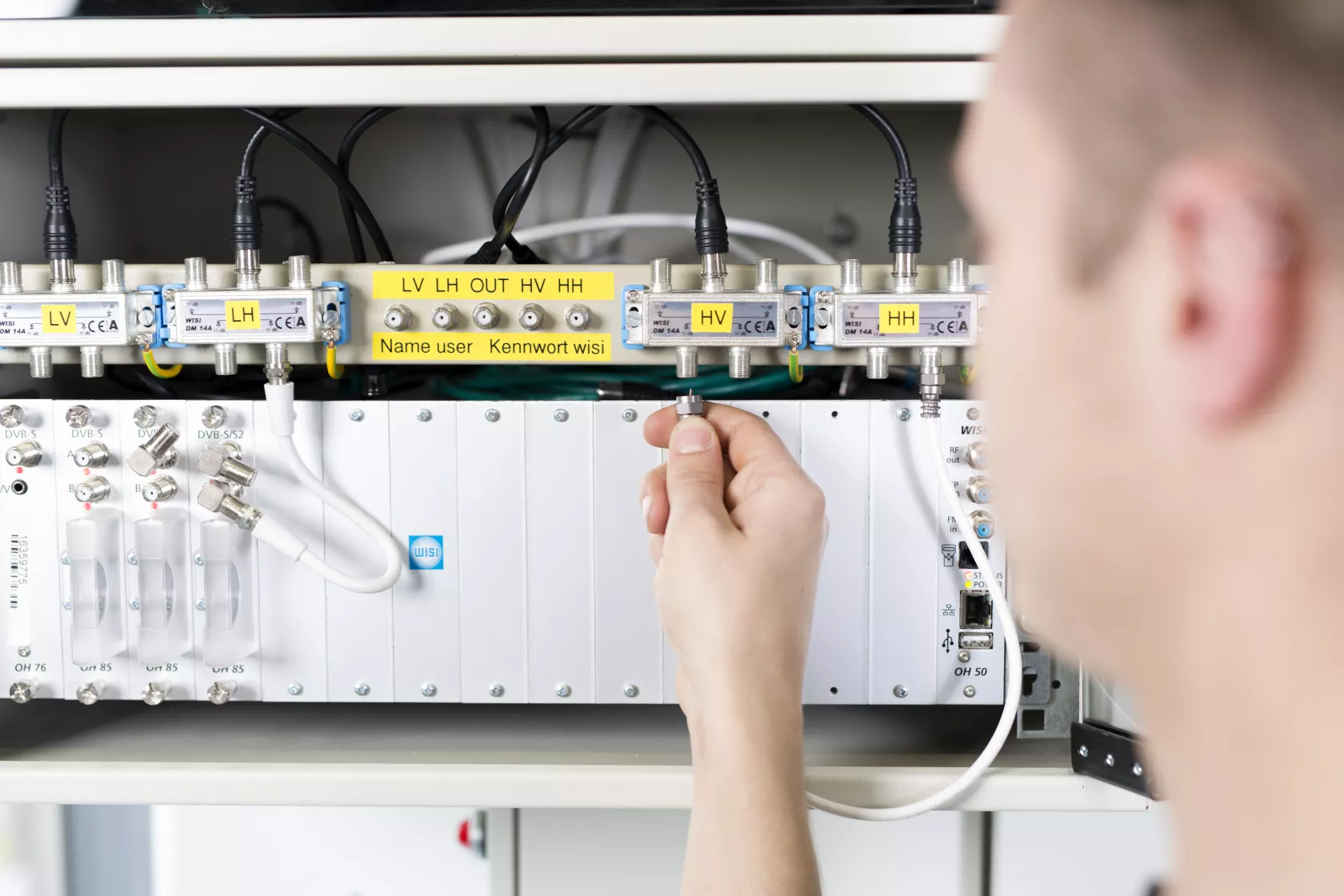 GST Satelliten Kopfstation Detail